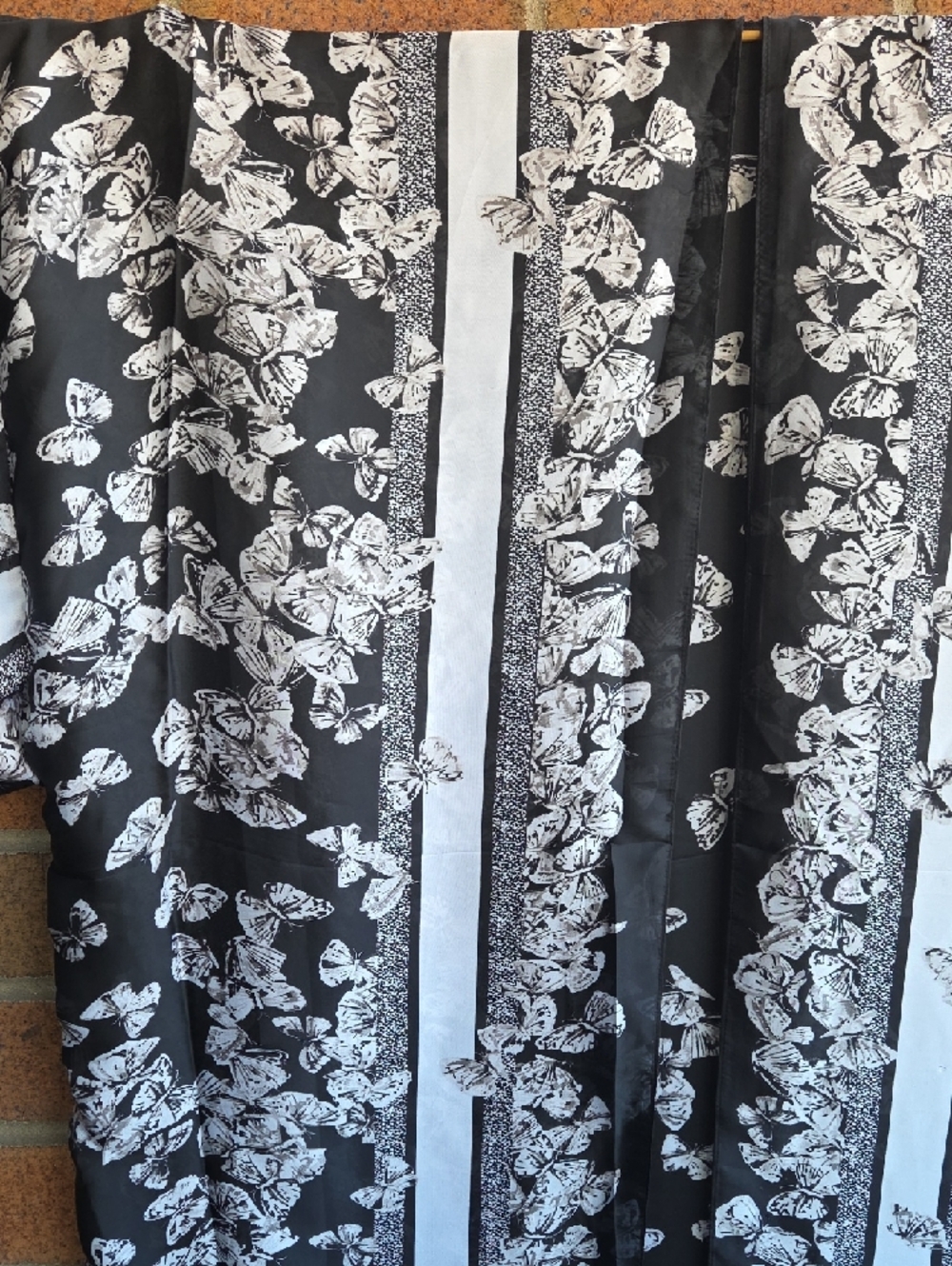 Lena Vie Silk Kimono Robe - Picture 5 of 11